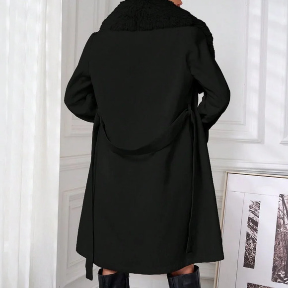 Black Elegant Women's Double-Breasted Belted Faux Fur Trimmed Wool Coat - Picture 3 of 7